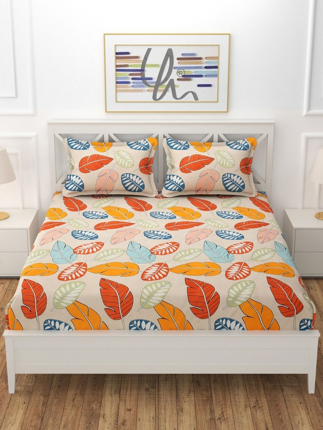 

YaAkholic Cream-Coloured & Orange Floral 210 TC King Bedsheet with 2 Pillow Covers