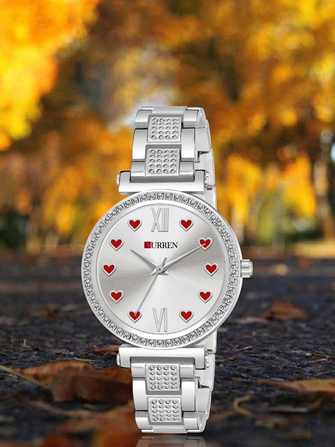 

Curren Women Embellished Dial & Stainless Steel Straps Analogue Watch CR-1660-SRdHeart-W, Silver