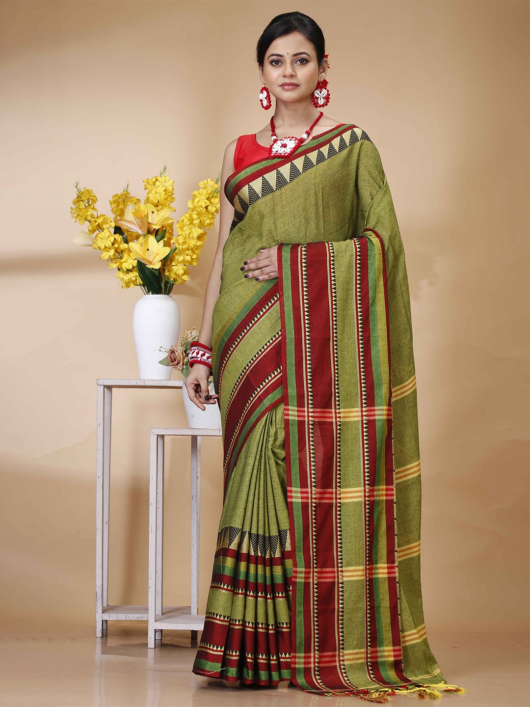 

Ruuprekha Woven Design Pure Cotton Handloom Khadi Saree, Green