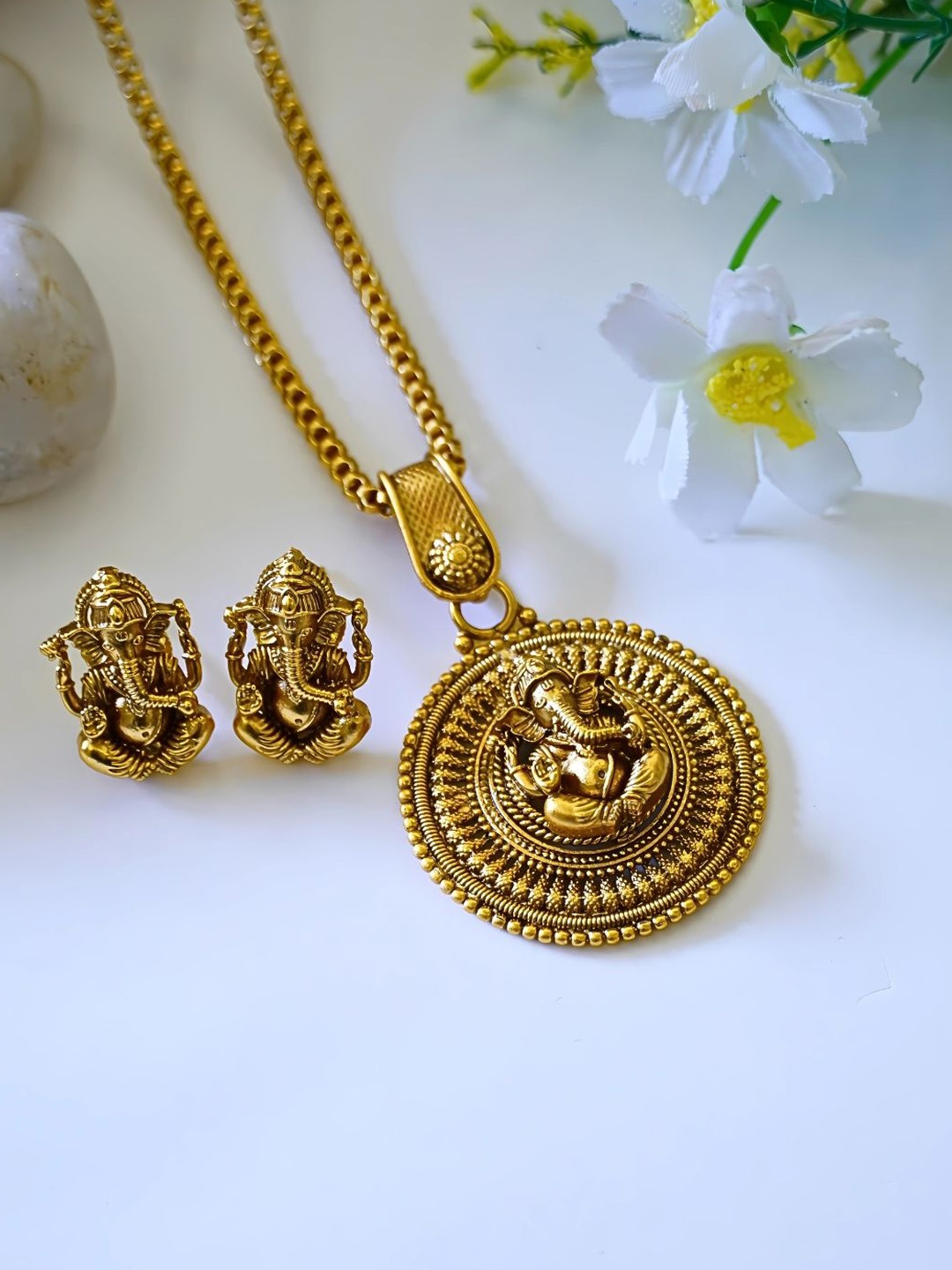 

inc63-for elites Gold Plated Ganesh Brass Matte Finish Ganesh Temple Pendant Set