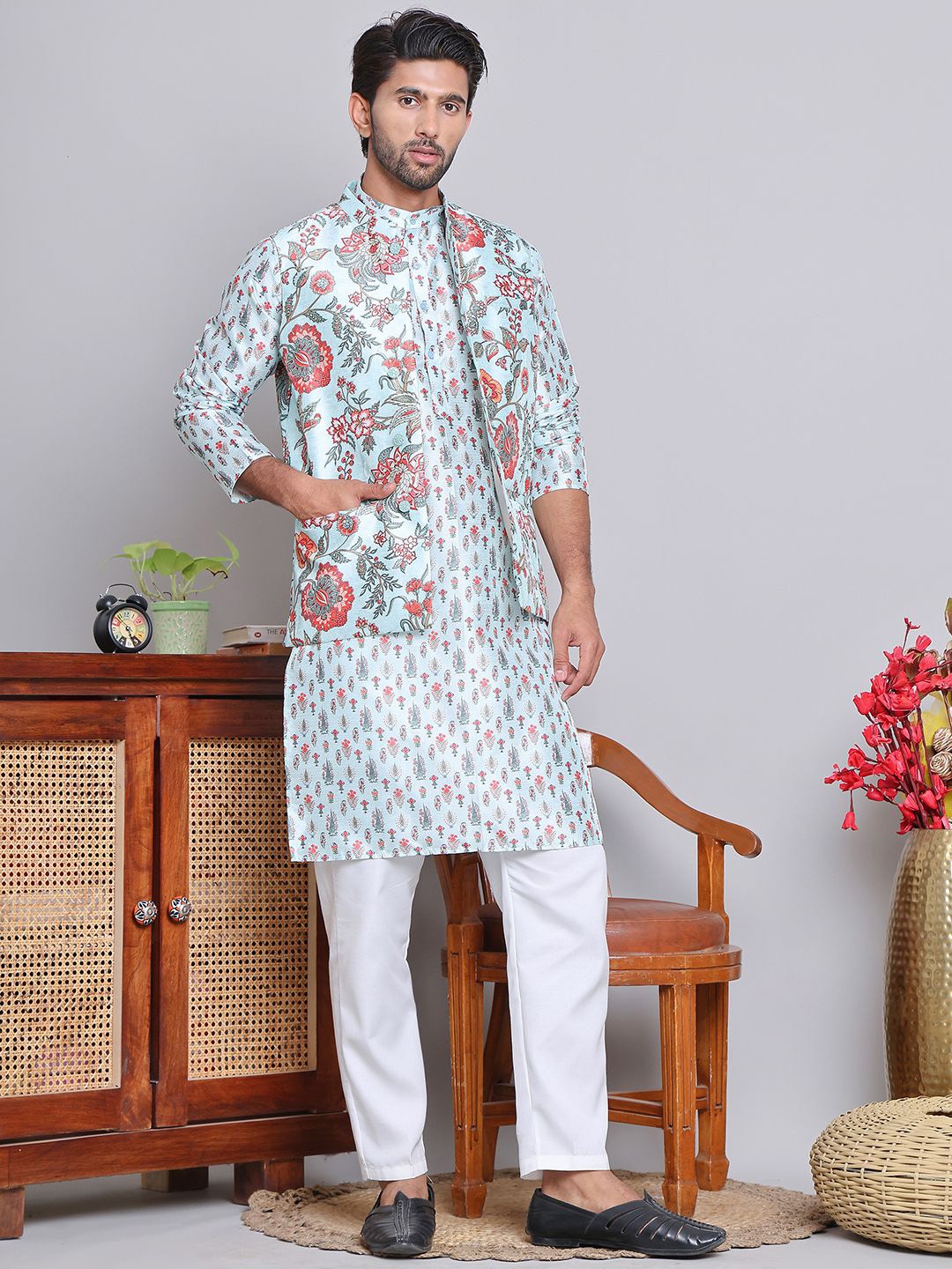 

Jompers Floral Printed Mandarin Collar Kurta With Pyjamas & Nehru jacket, Turquoise blue