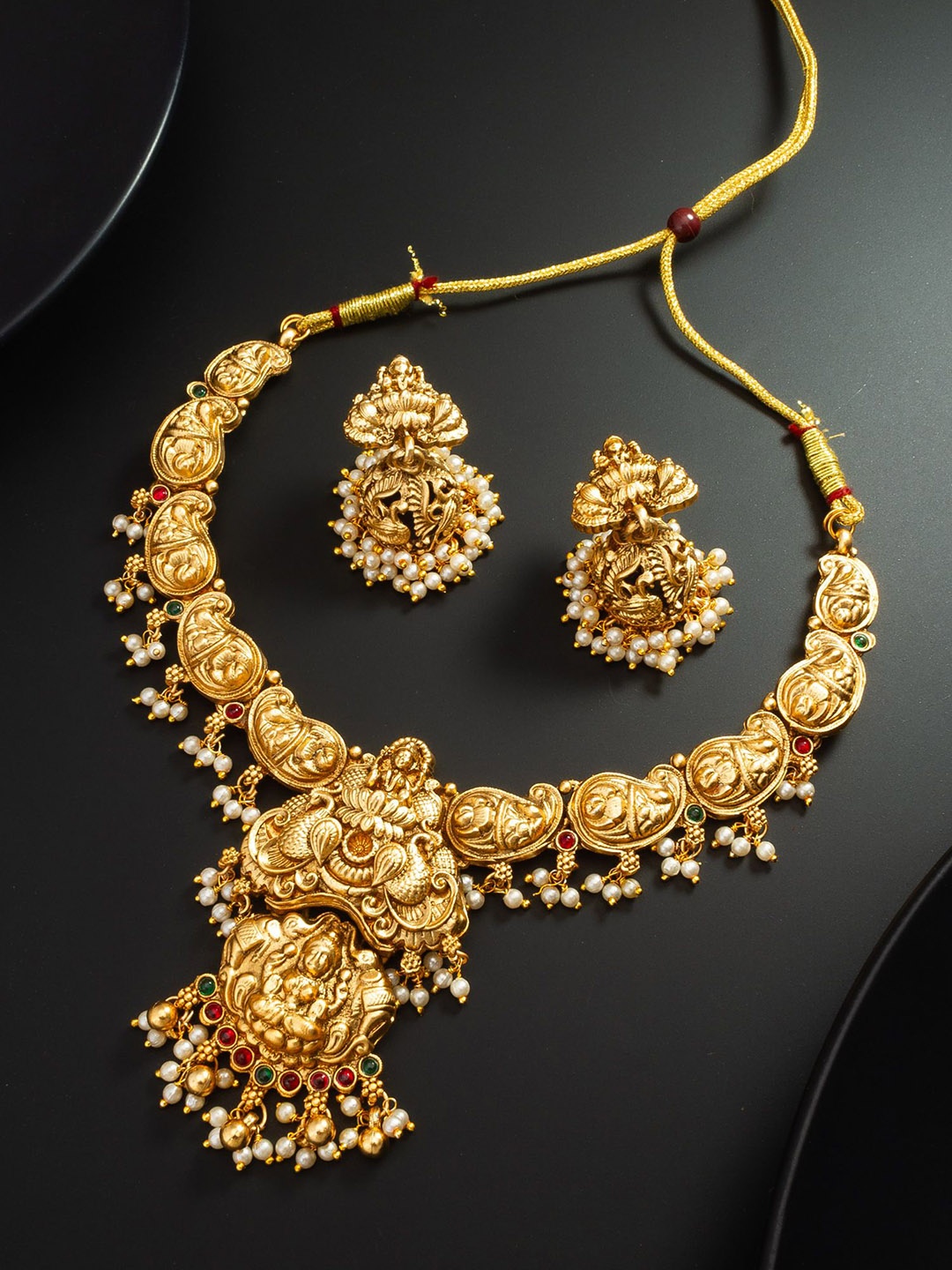 

aadita Gold Plated Stones Studded & Beaded Necklace & Earrings