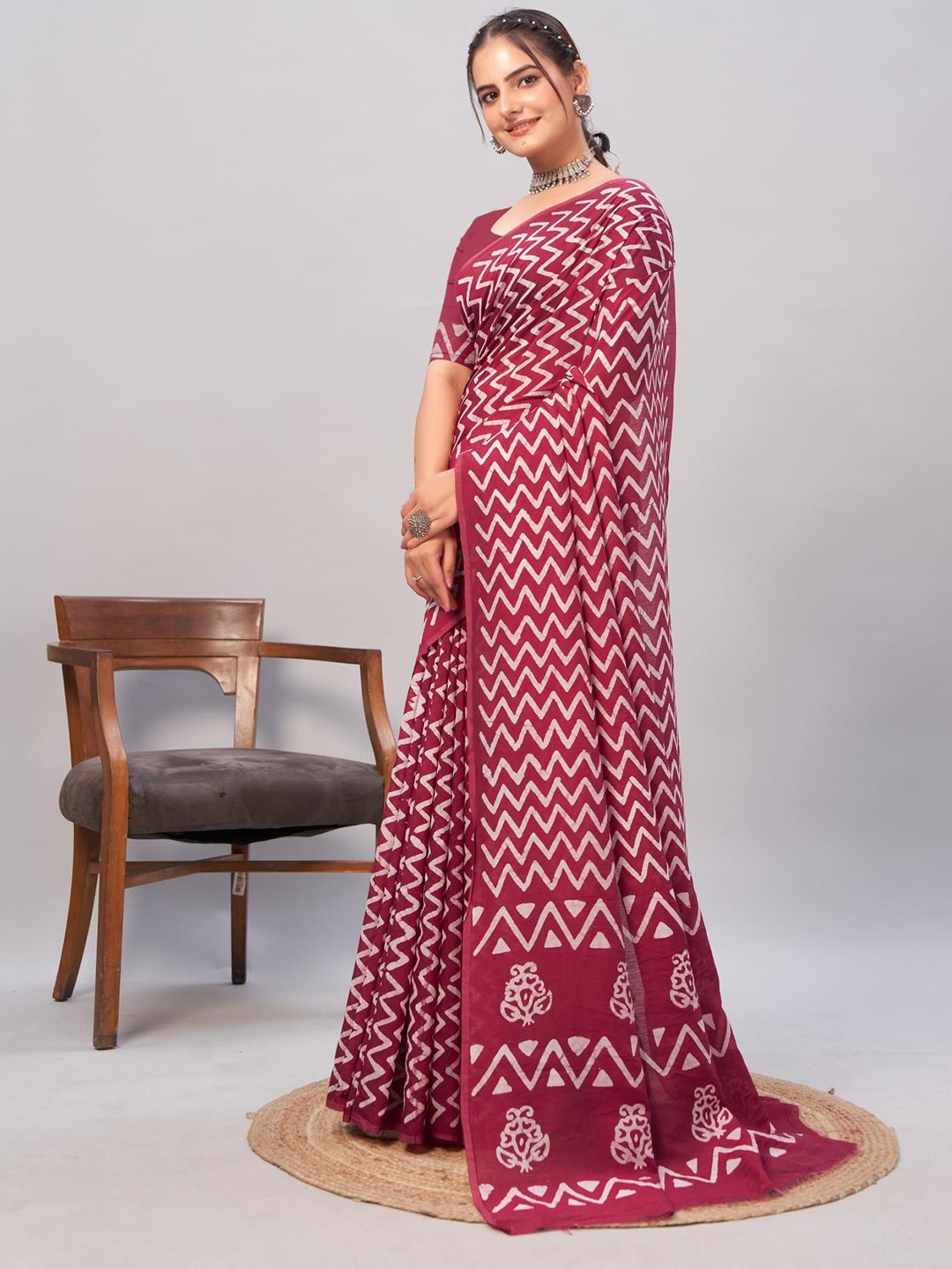

Kalista Geometric Printed Chanderi Saree, Maroon