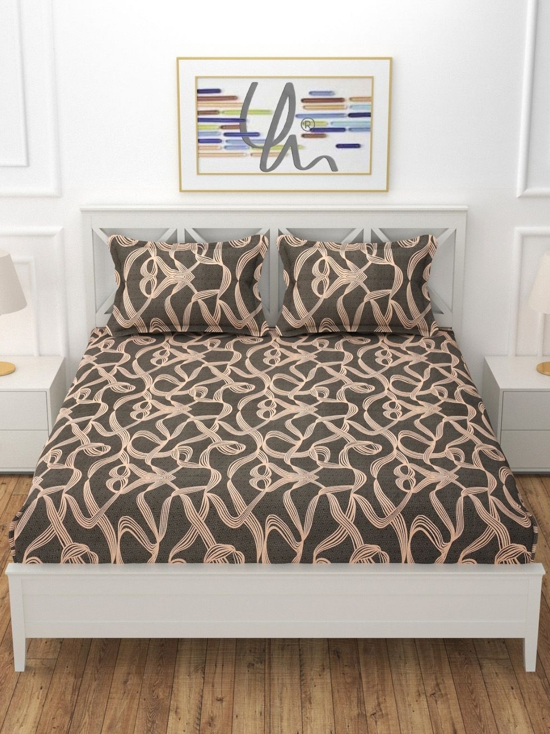 

YaAkholic Brown & Peach-Coloured Geometric 210 TC King Bedsheet with 2 Pillow Covers