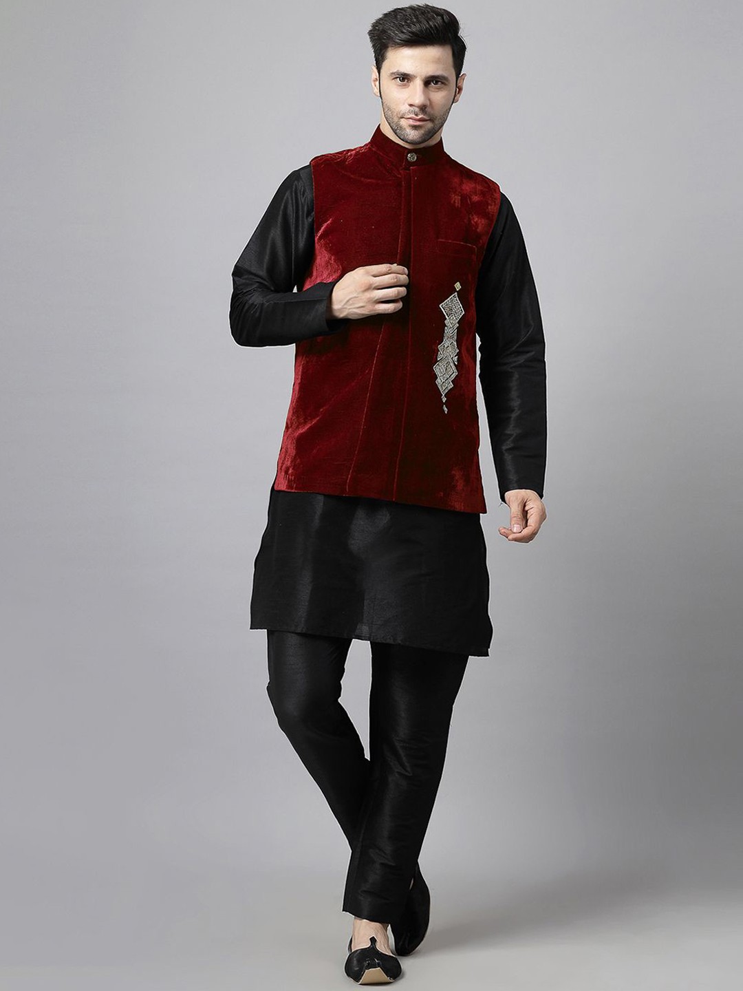 

Utsav Fashion Mandarin Collar Straight Kurta With Trousers & Nehru jacket, Black