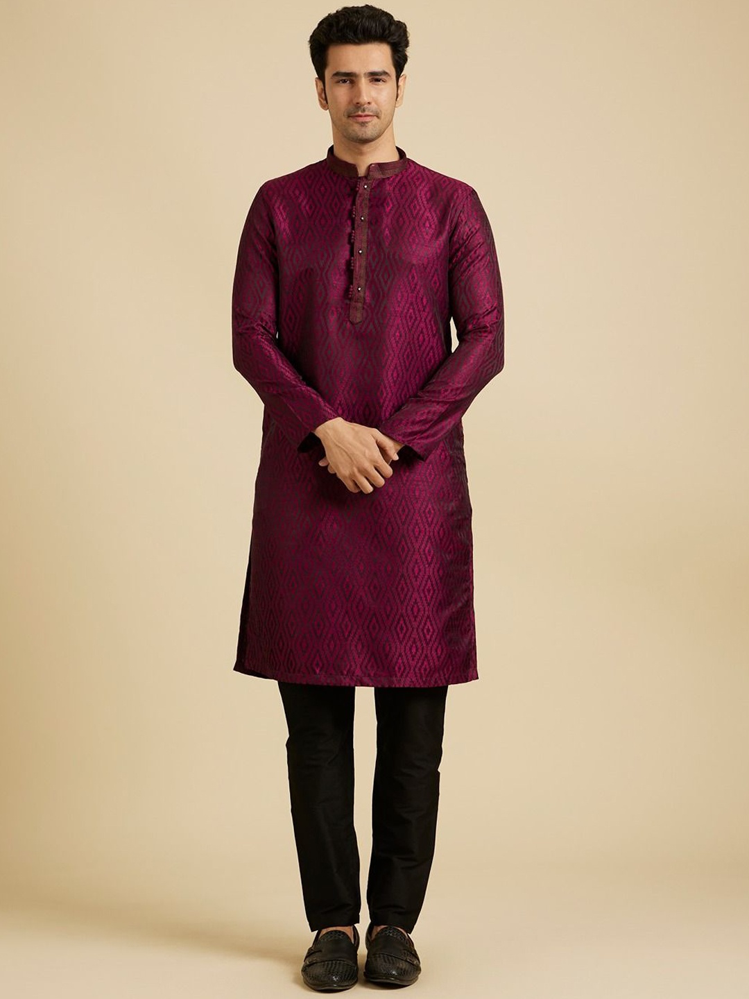 

Manyavar Ethnic Motifs Printed Mandarin Collar Straight Kurta With Pyjamas, Purple