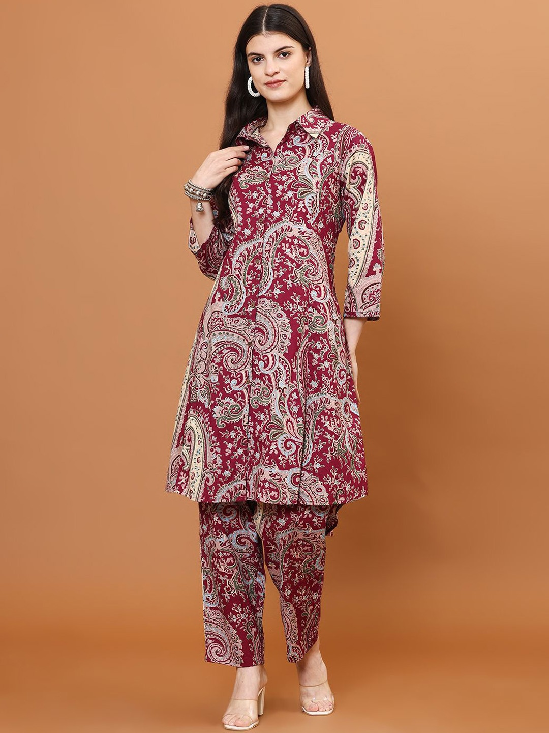 

Meena Bazaar Paisley Printed Shirt Collar Regular A-Line Kurta With Trouser, Magenta