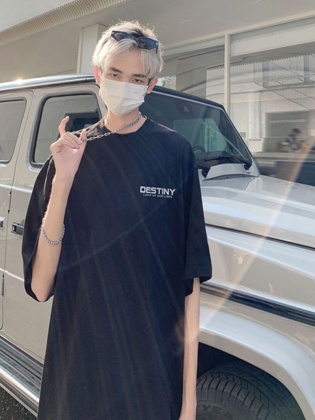 

HERE&NOW Men Graphic Printed Round Neck Cotton Oversized T-shirt, Black