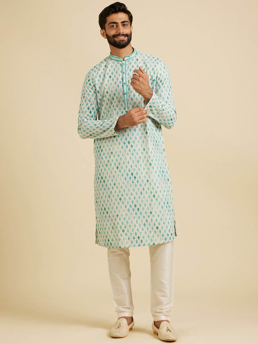 

Manyavar Geometric Woven Design Mandarin Collar Straight Kurta With Pyjamas, Green
