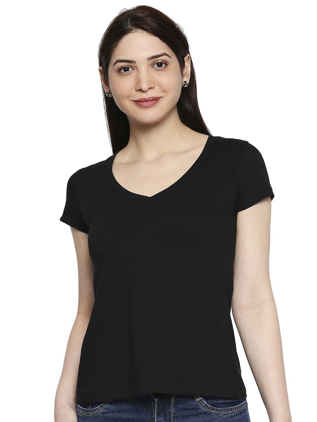 

AMMARZO Women Solid V-Neck Cotton T-shirt, Black