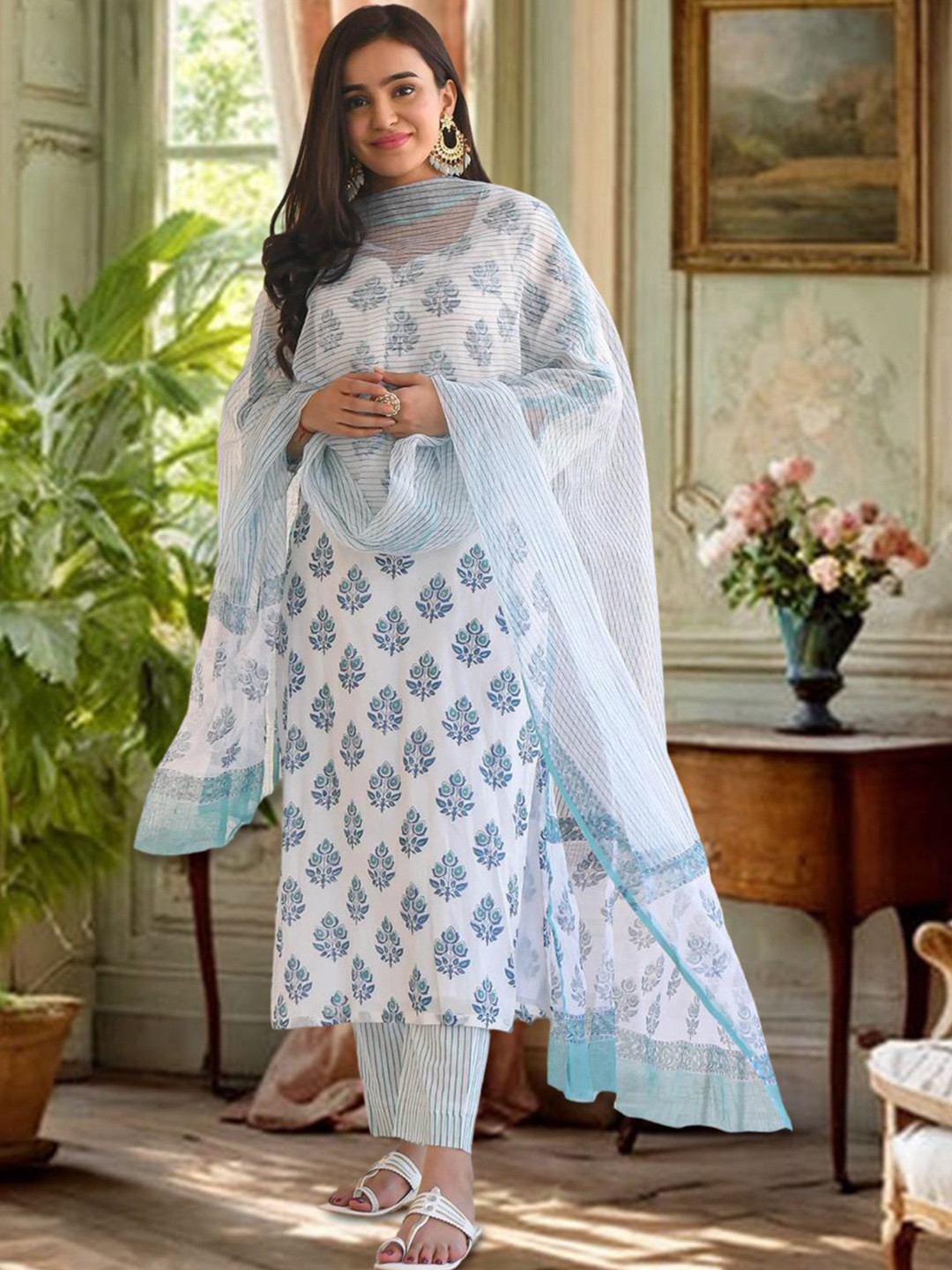 

BAESD Floral Printed Sweetheart Neck Three-Quarter Sleeves Regular Straight Kurta, White