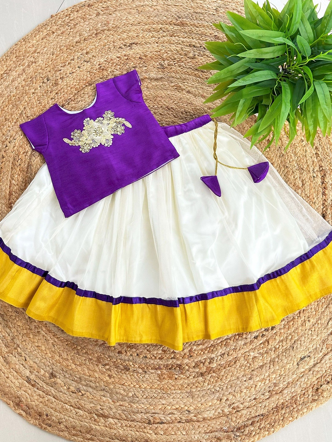 

STANWELLS KIDS Girls Embroidered Printed Lehenga Choli Dress, Violet