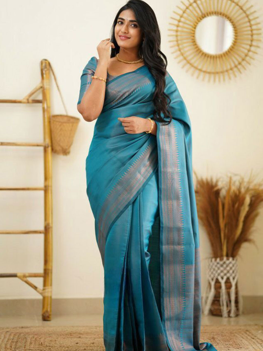 

Wuxi Woven Design Zari Pure Silk Banarasi Saree, Sea green