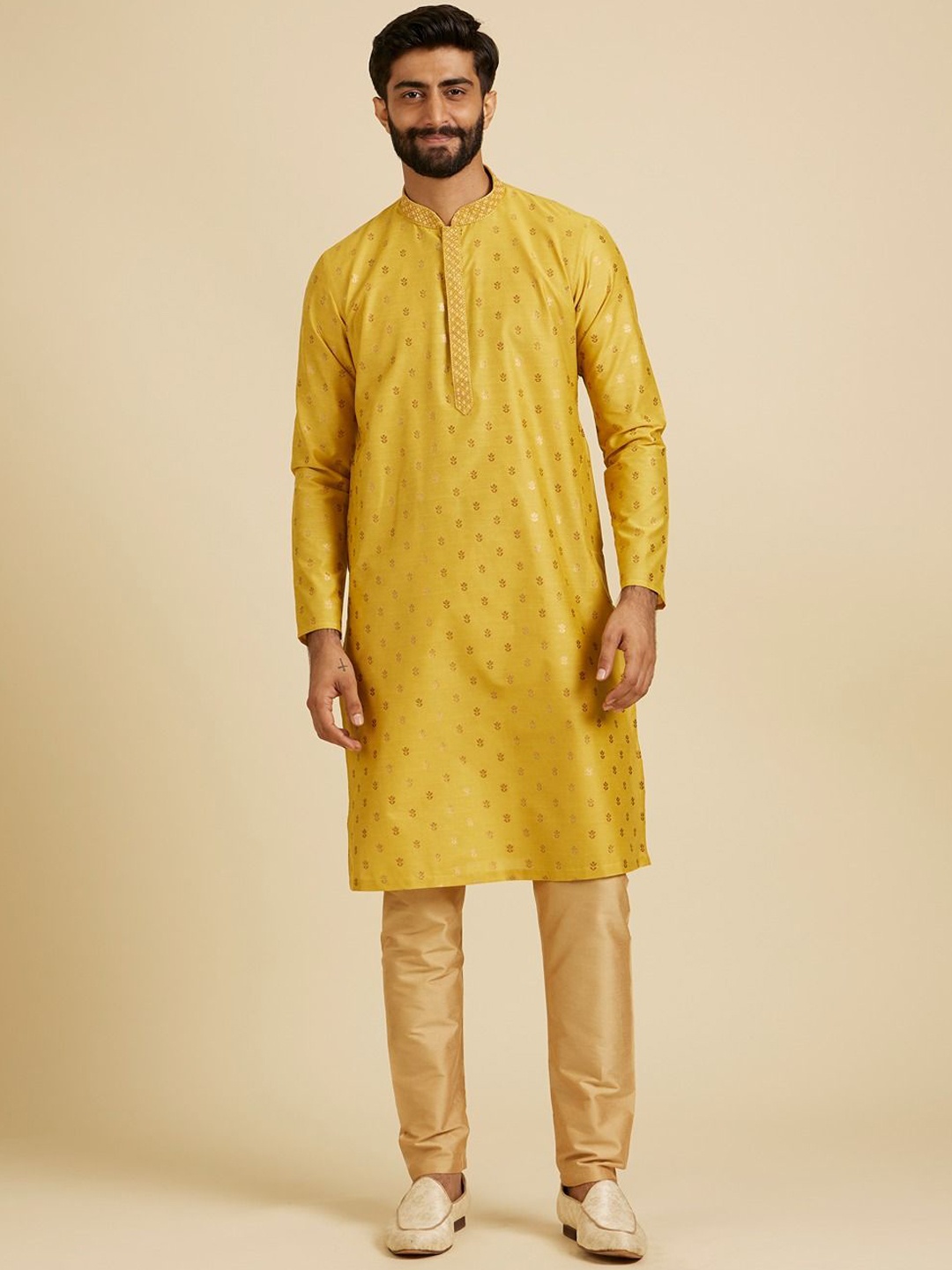 

Manyavar Ethnic Motifs Woven Design Kurta With Pyjamas, Yellow