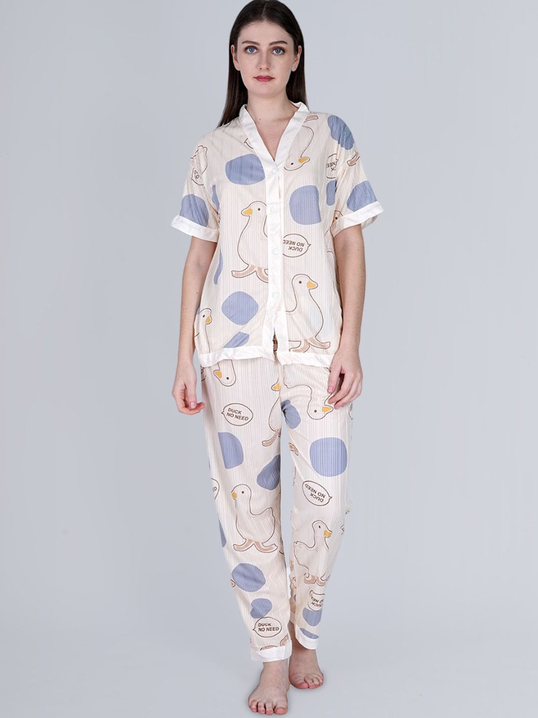 

Aartej Women Cotton Printed Night suit, White