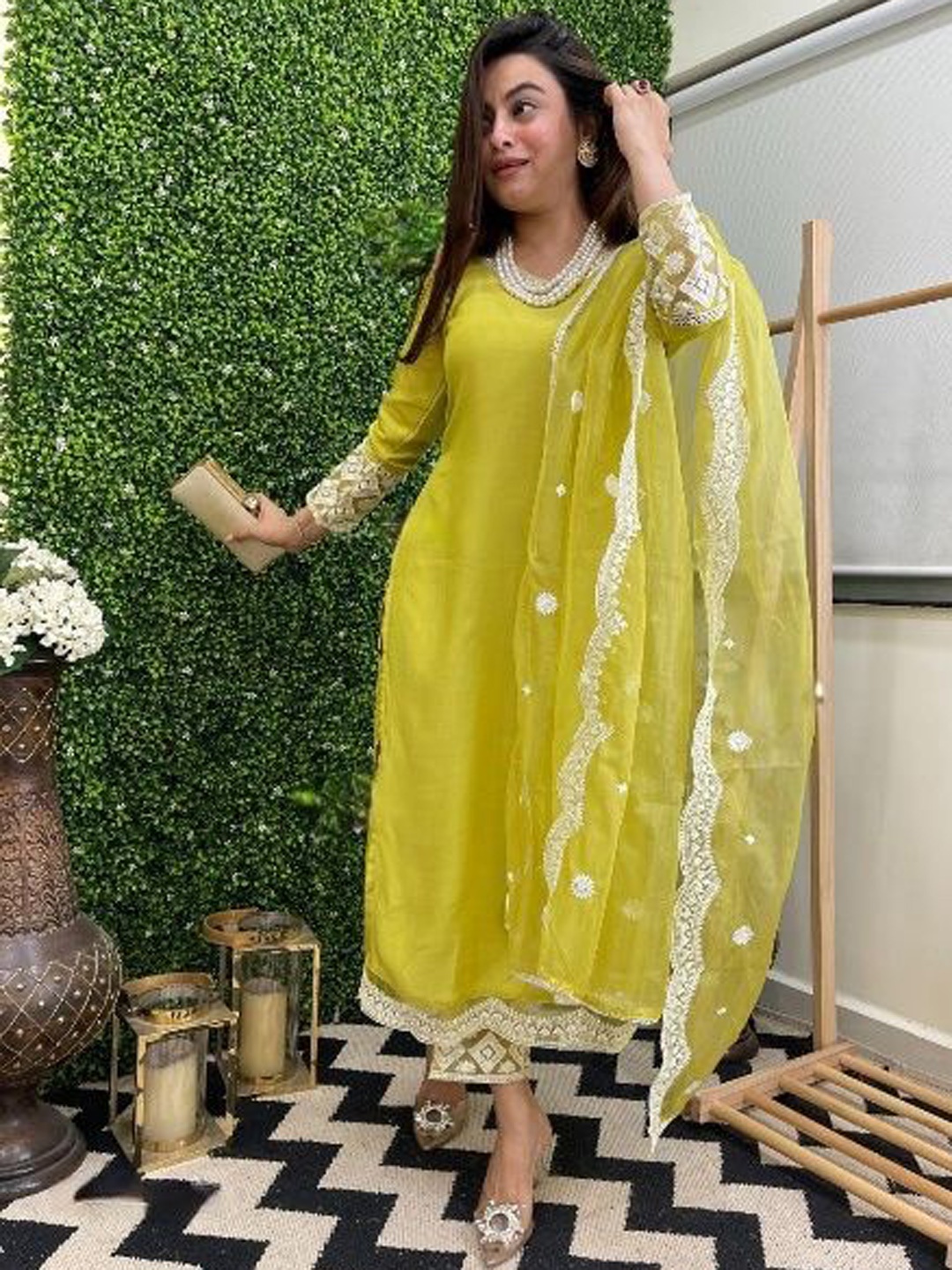 

HERE&NOW Ethnic Motifs Embroidered A line Kurta with Pyjamas & Dupatta, Lime green