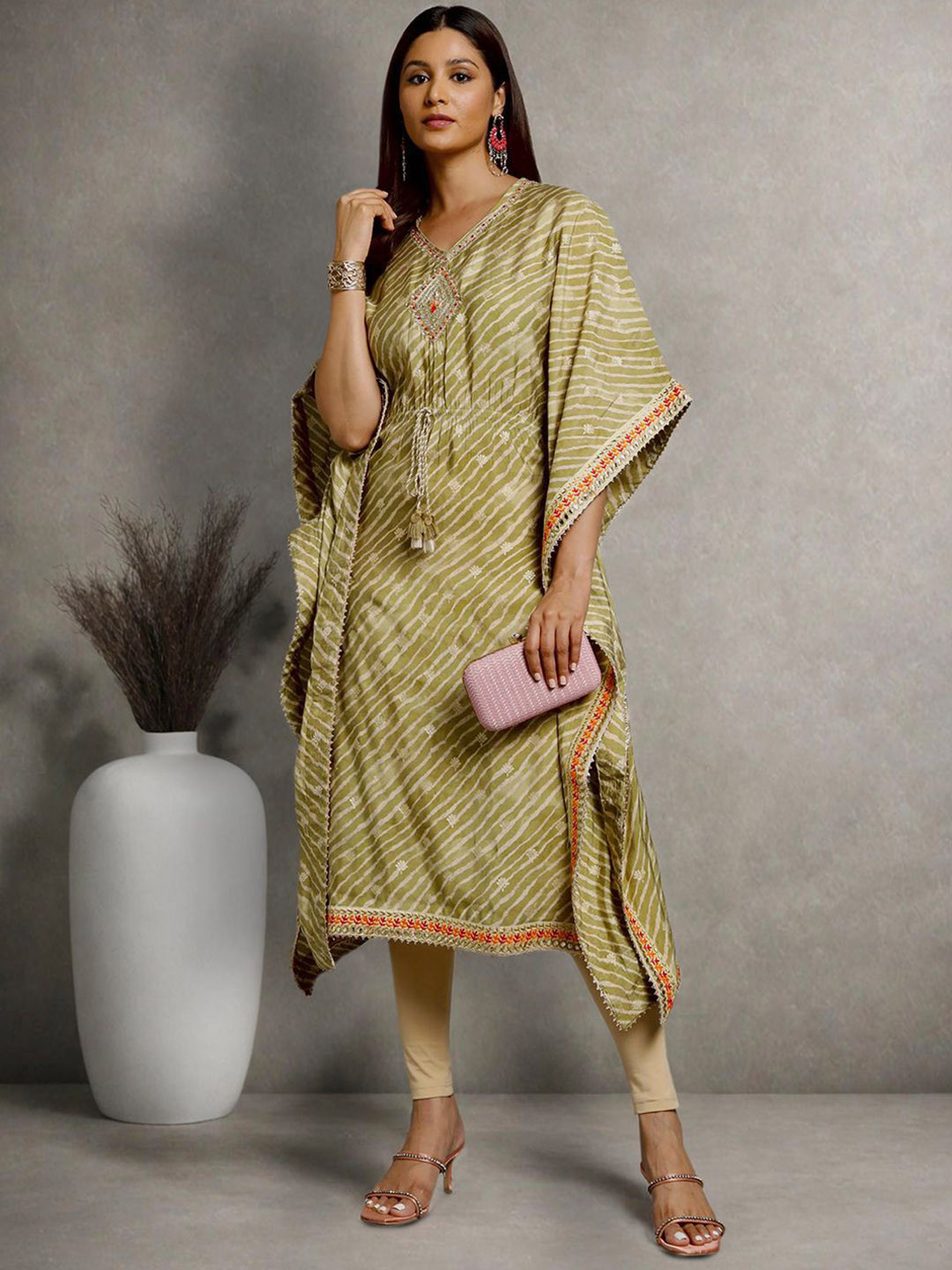 

HERE&NOW Green Leheriya Printed V-Neck Flared Sleeves Kaftan Kurta