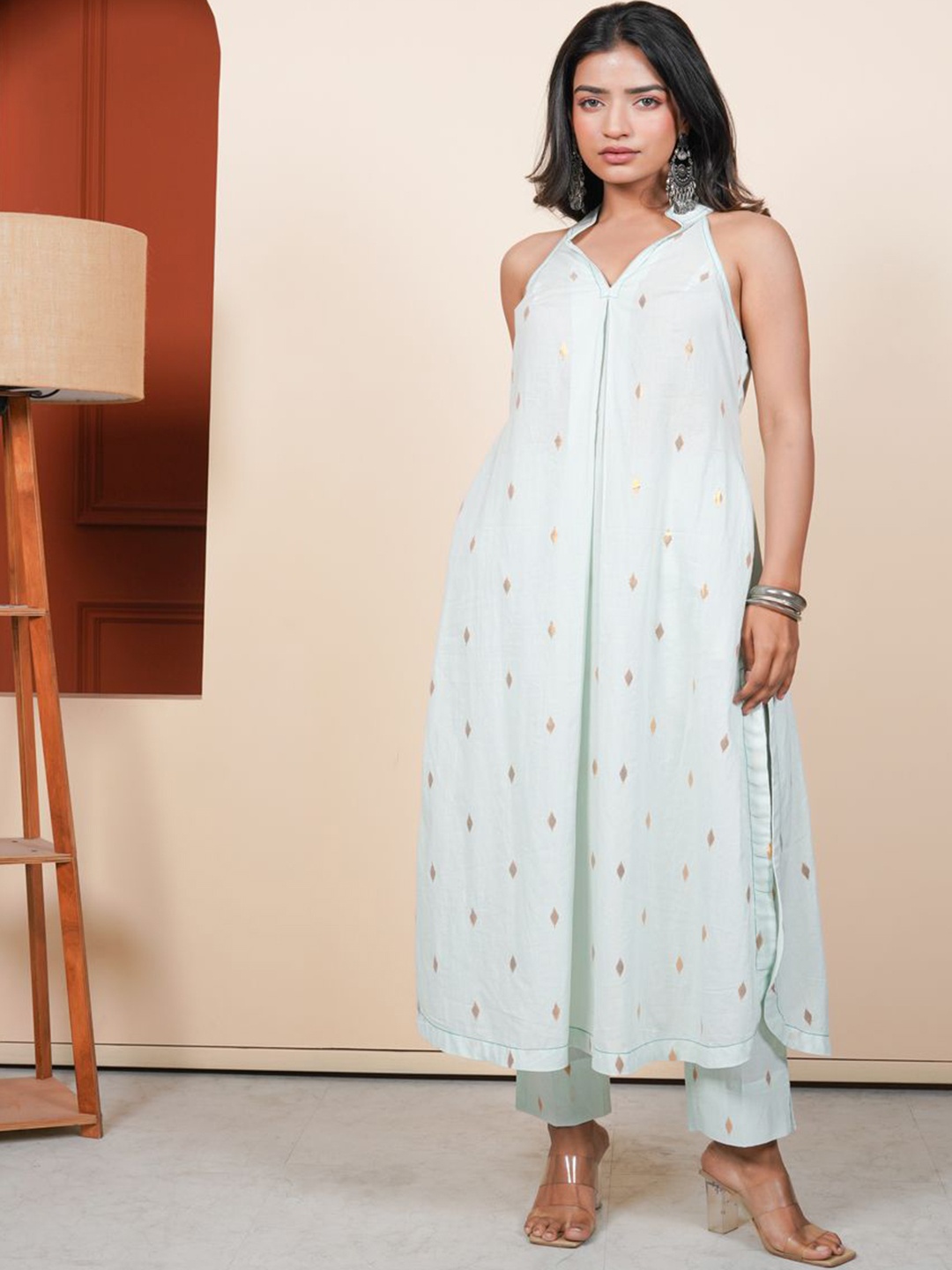 

IMRIE India Geometric Printed Straight Kurta with Trousers, Blue