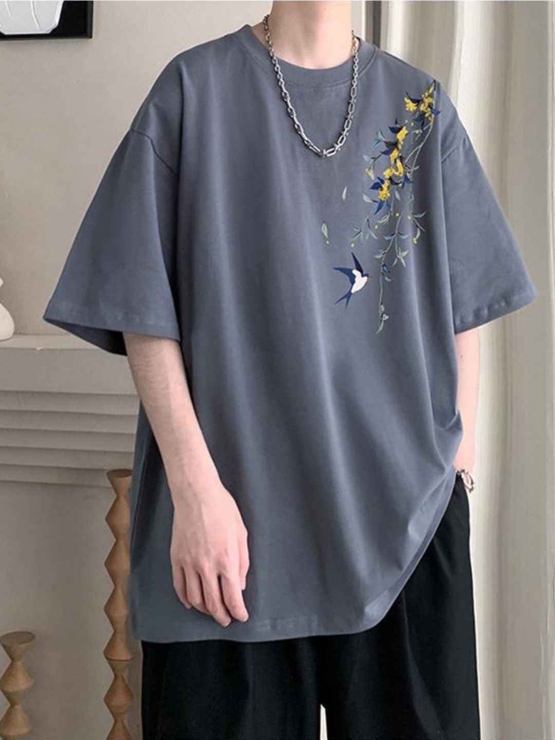

HERE&NOW Men Floral Printed Round Neck Cotton Oversized T-shirt, Grey