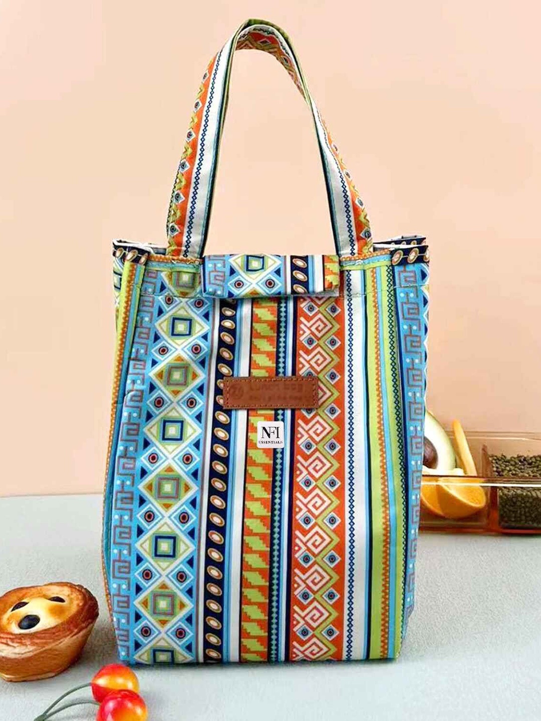 

NFI essentials Unisex Geometric Printed Insulated Lunch bags Travel Accessory, Green