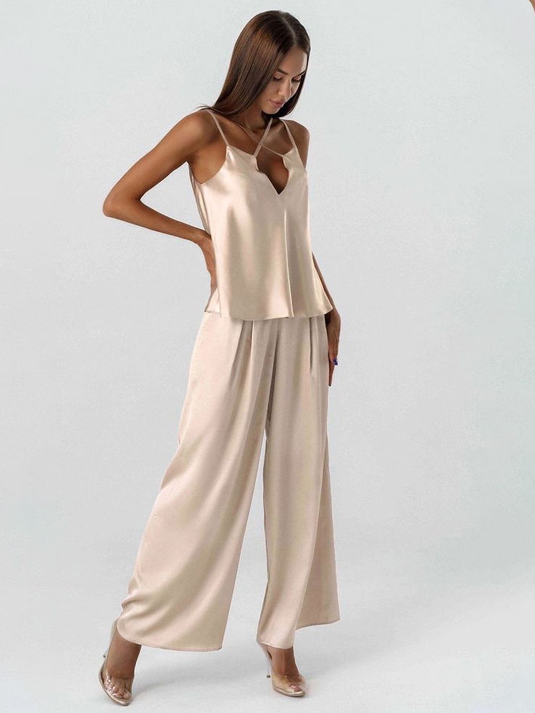 

LULU & SKY Women Relaxed Fit Shoulder Straps Co-Ords, Champagne