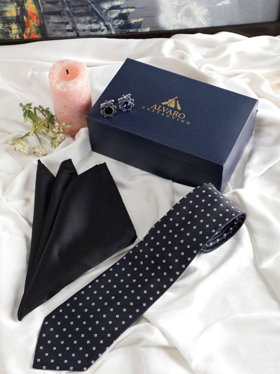 

Alvaro Castagnino Men Accessory Gift Set Of Tie, Cufflinks &Pocket Square, Blue