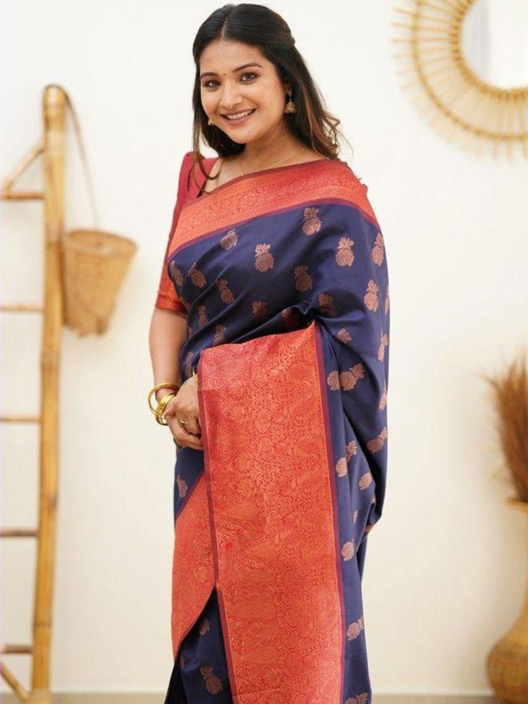 

Anouk Woven Design Zari Banarasi Saree, Navy blue
