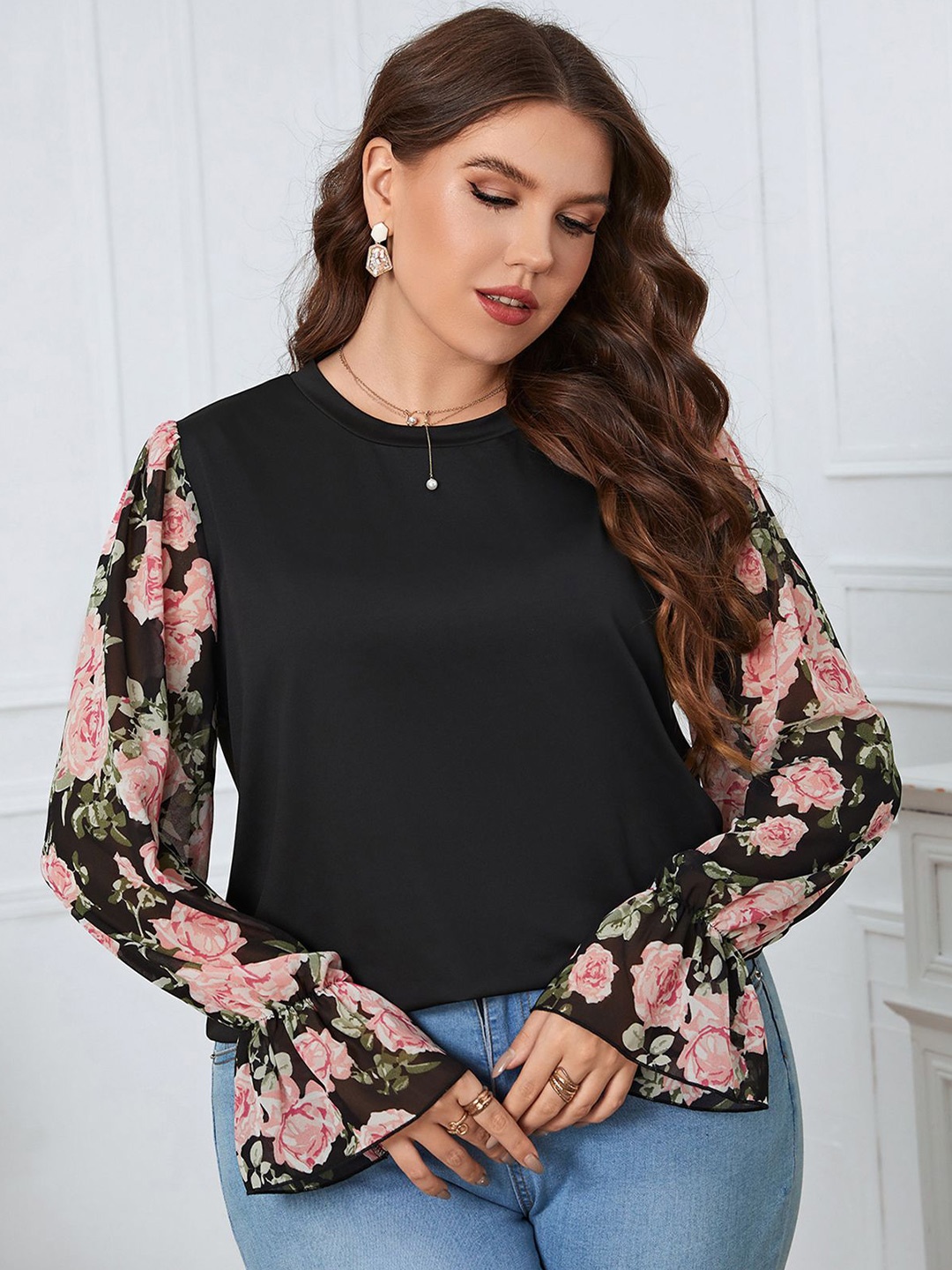 

StyleCast Curve Floral Top, Black