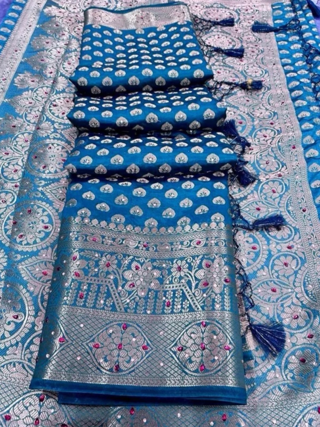 

DIVASTRI Ethnic Motifs Woven Design Beads and Stones Banarasi Saree, Blue