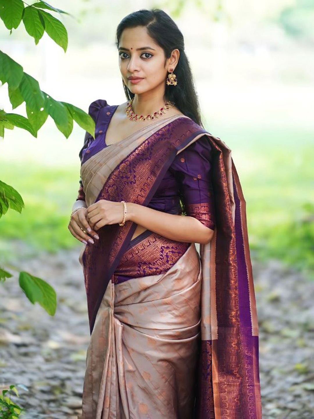 

RASVRITI Woven Design Zari Art Silk Banarasi Saree, Cream
