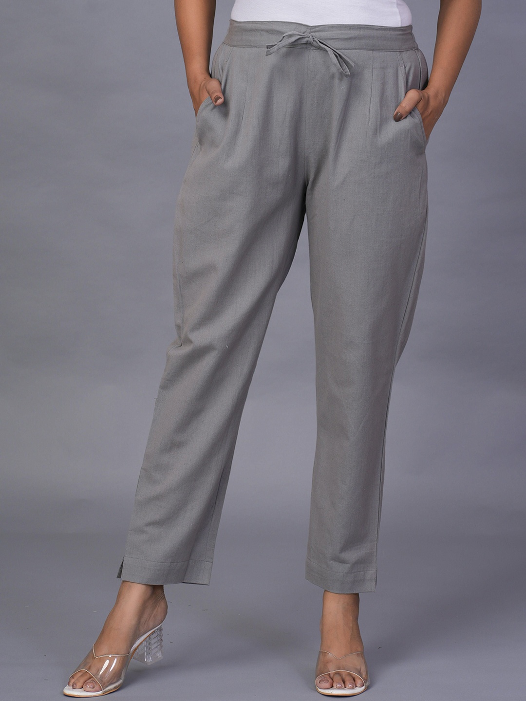 

KALINI Women Regular Fit Mid-Rise Trousers, Grey