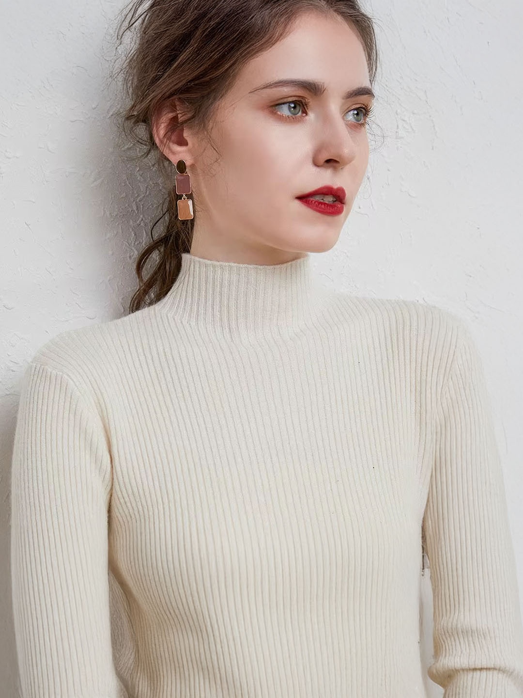 

StyleCast Women Ribbed Turtle Neck Pullover Sweater, White