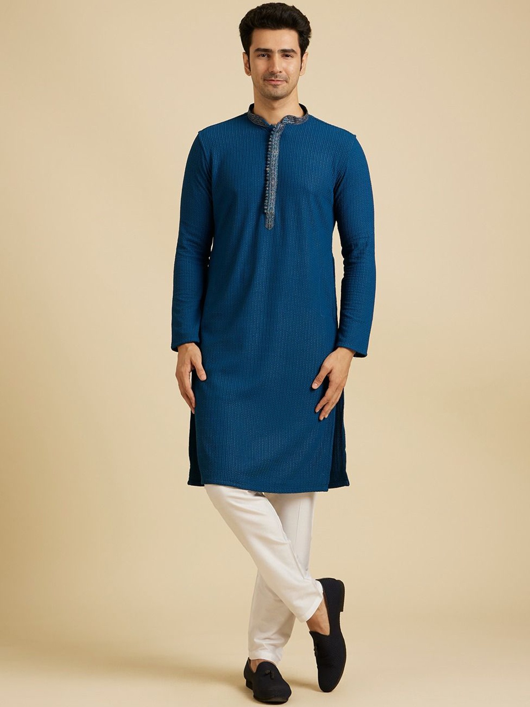 

Manyavar Mandarin Collar Straight Kurta With Pyjamas, Blue