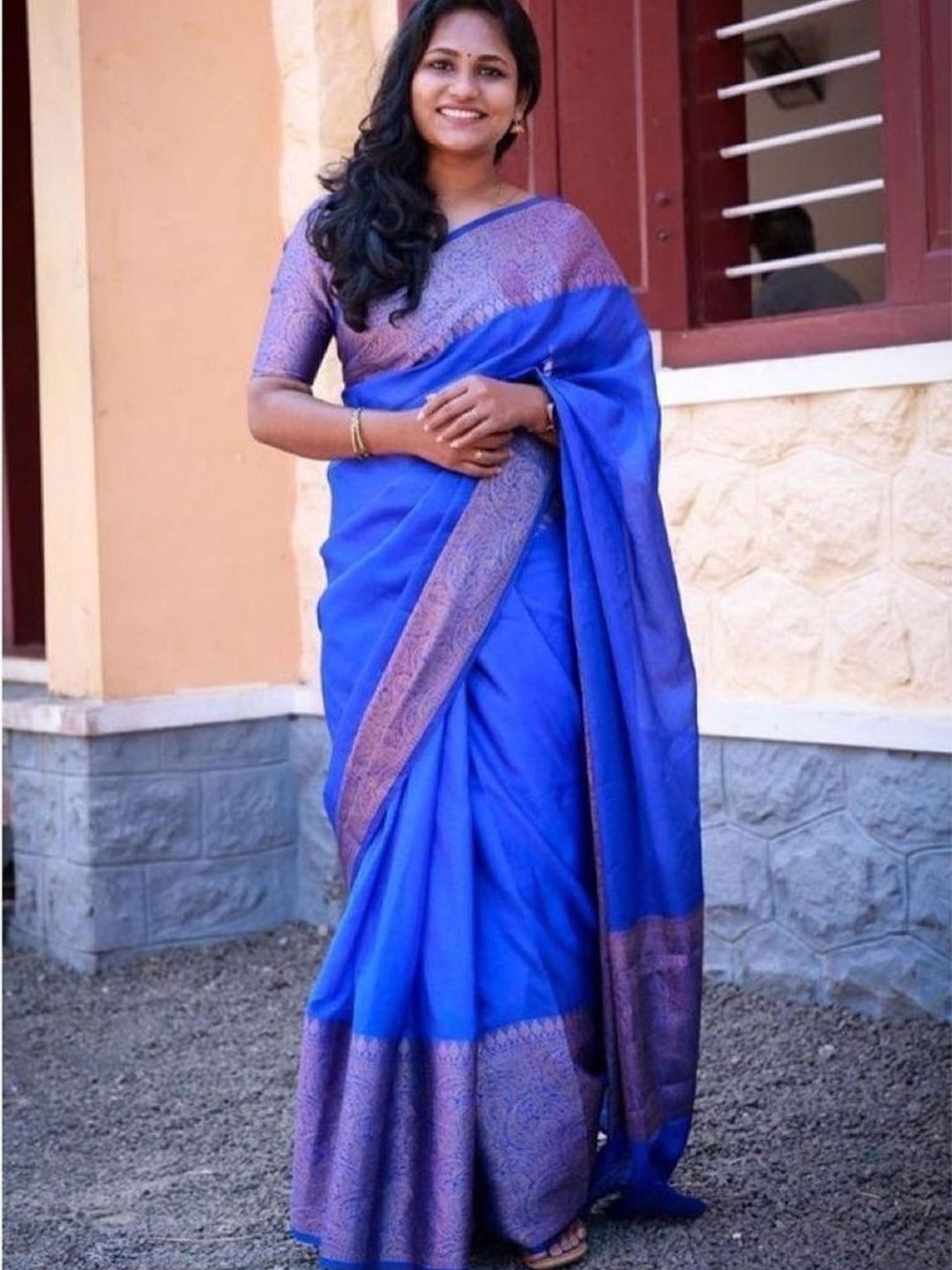 

Wuxi Zari Pure Silk Banarasi Saree, Blue