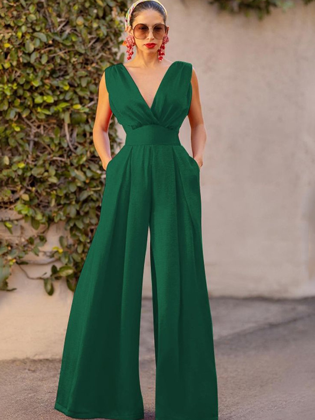 

LULU & SKY Women Basic Jumpsuit, Green