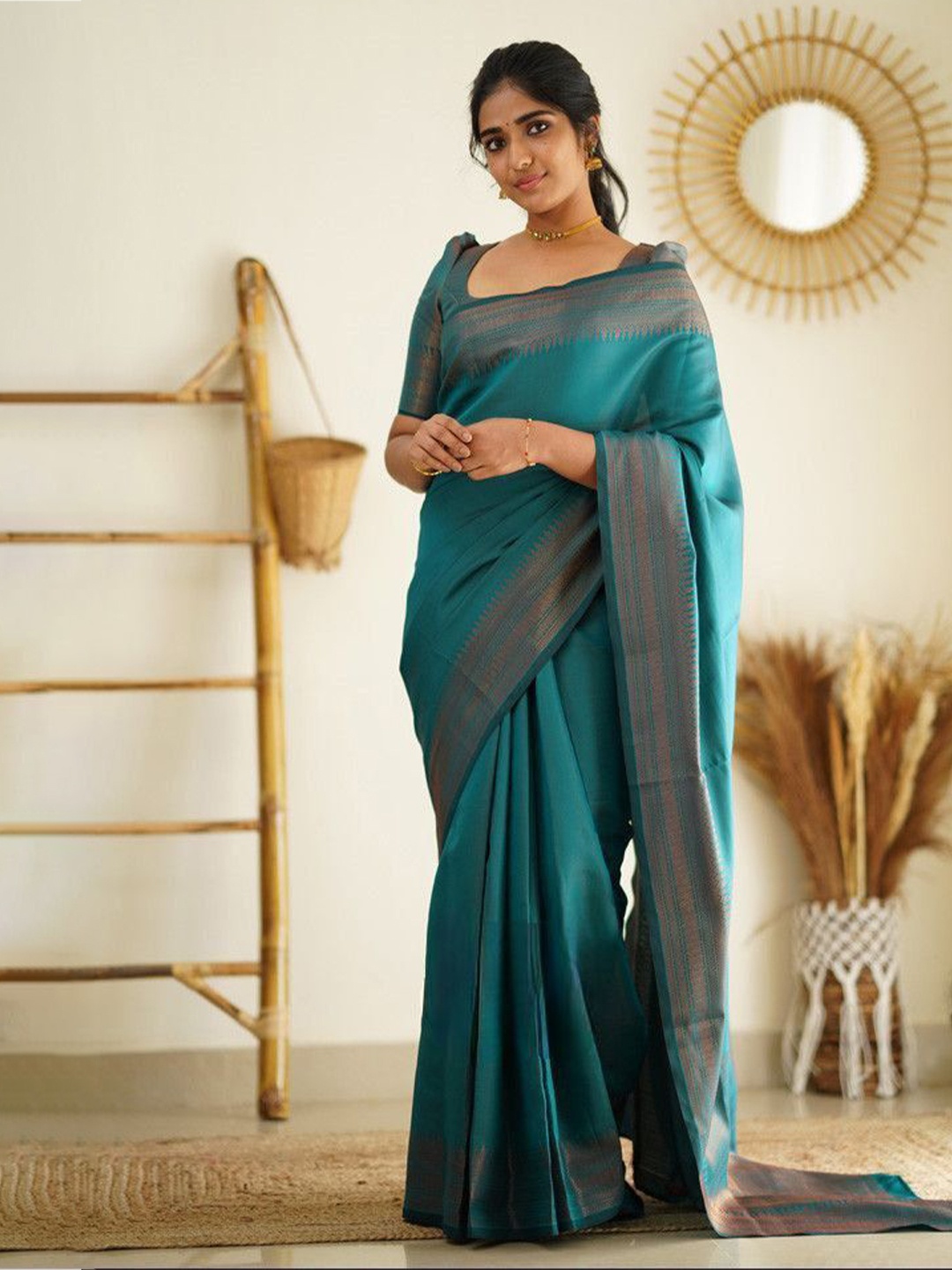 

Wuxi Woven Design Zari Pure Silk Banarasi Saree, Teal