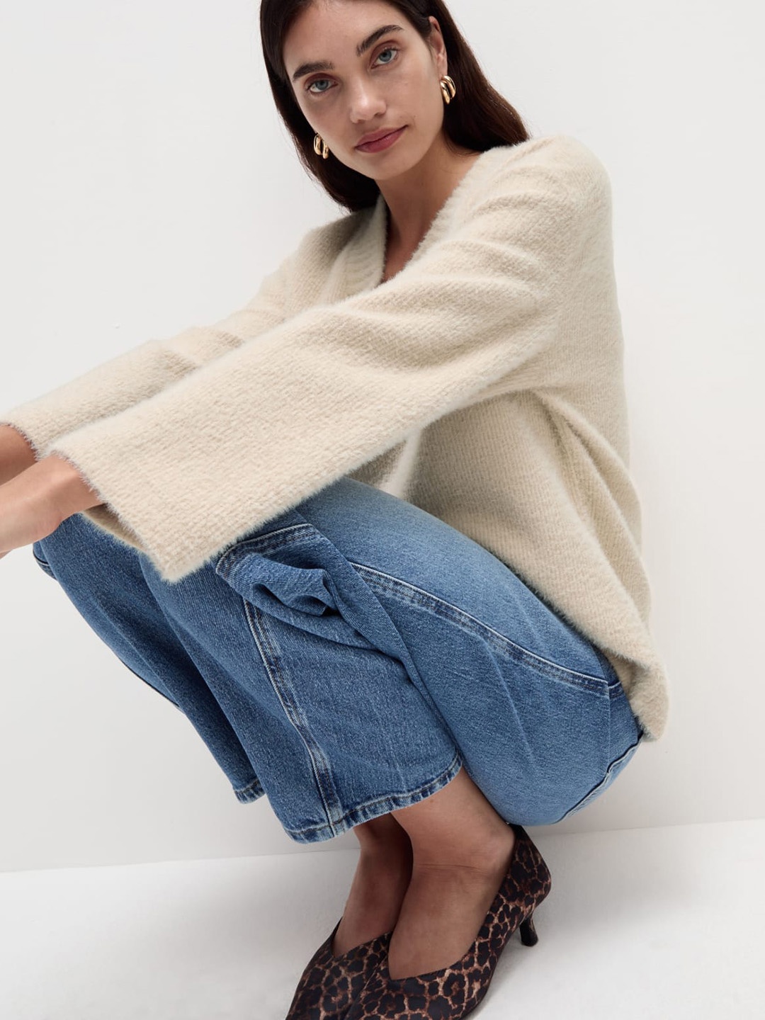 

Marks & Spencer Women Oversized Striped V-Neck Sweatshirt, Cream