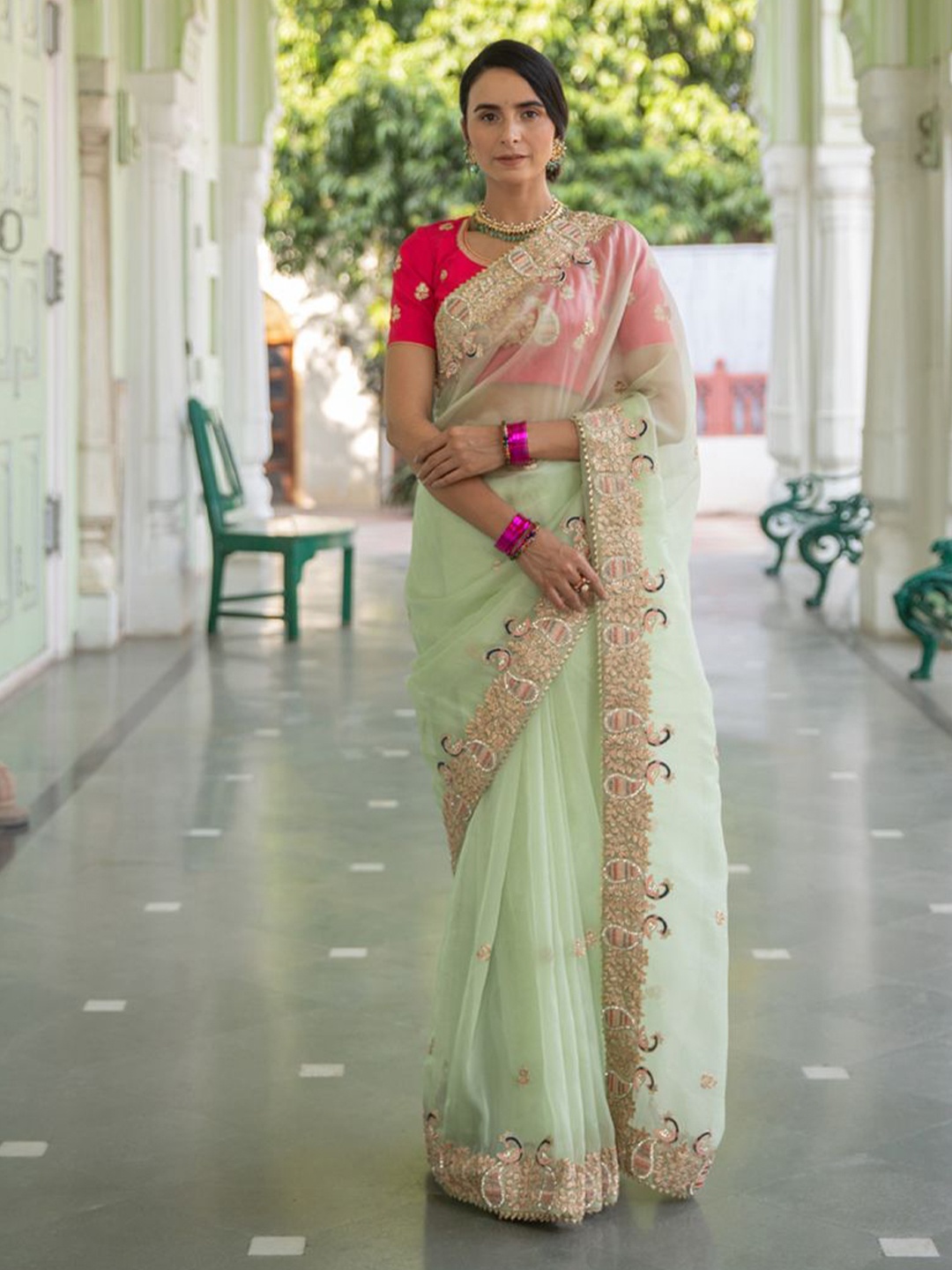 

Geroo Luxe Floral Embroidered Zardozi Organza Saree, Green