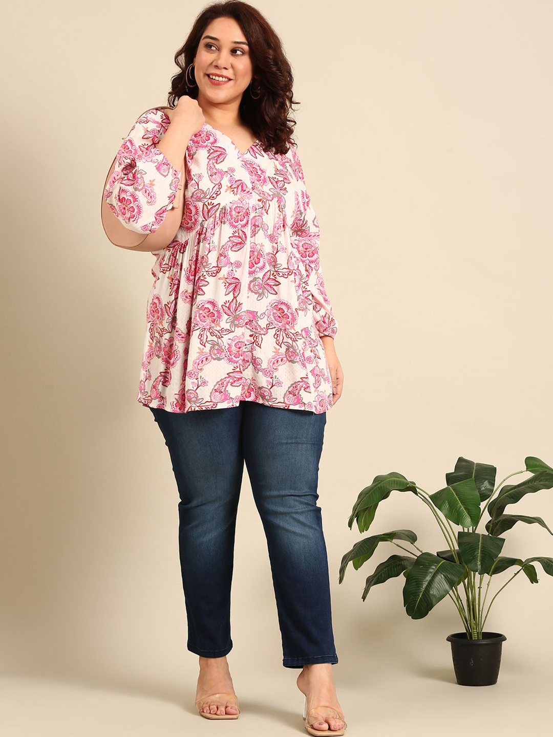 

The Pink Moon Women Tunic, White