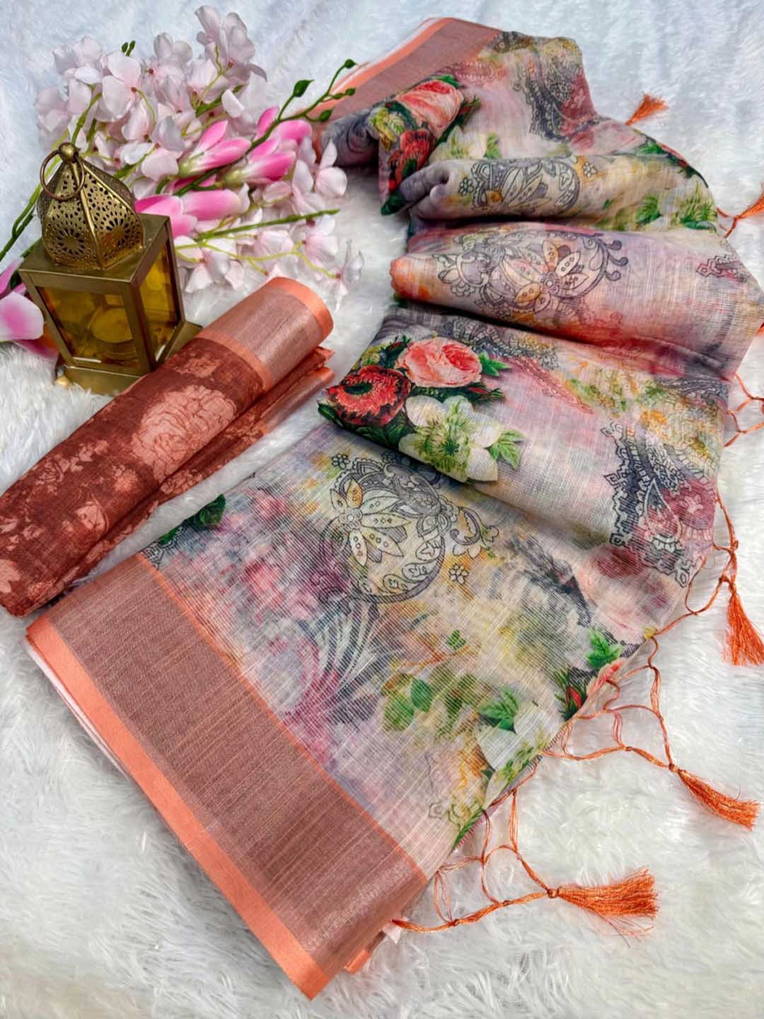 

DIVASTRI Floral Printed Zari Banarasi Saree, Peach