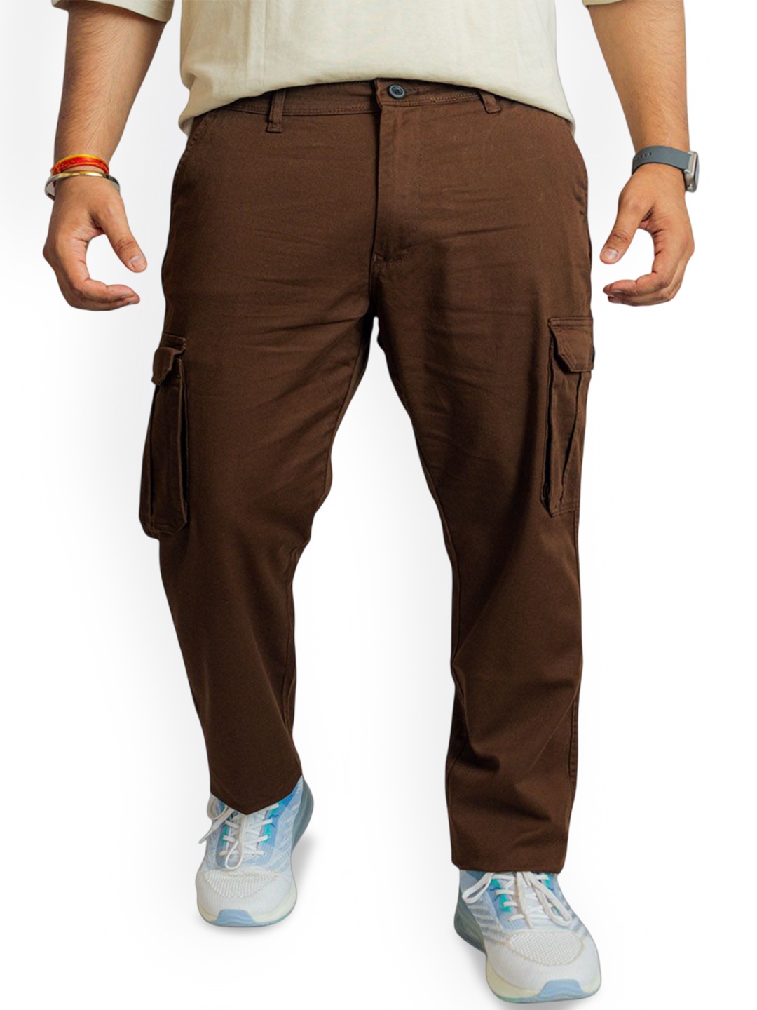 

Muffynn Men Classic Fit Mid-Rise Cotton Cargos Trousers, Brown
