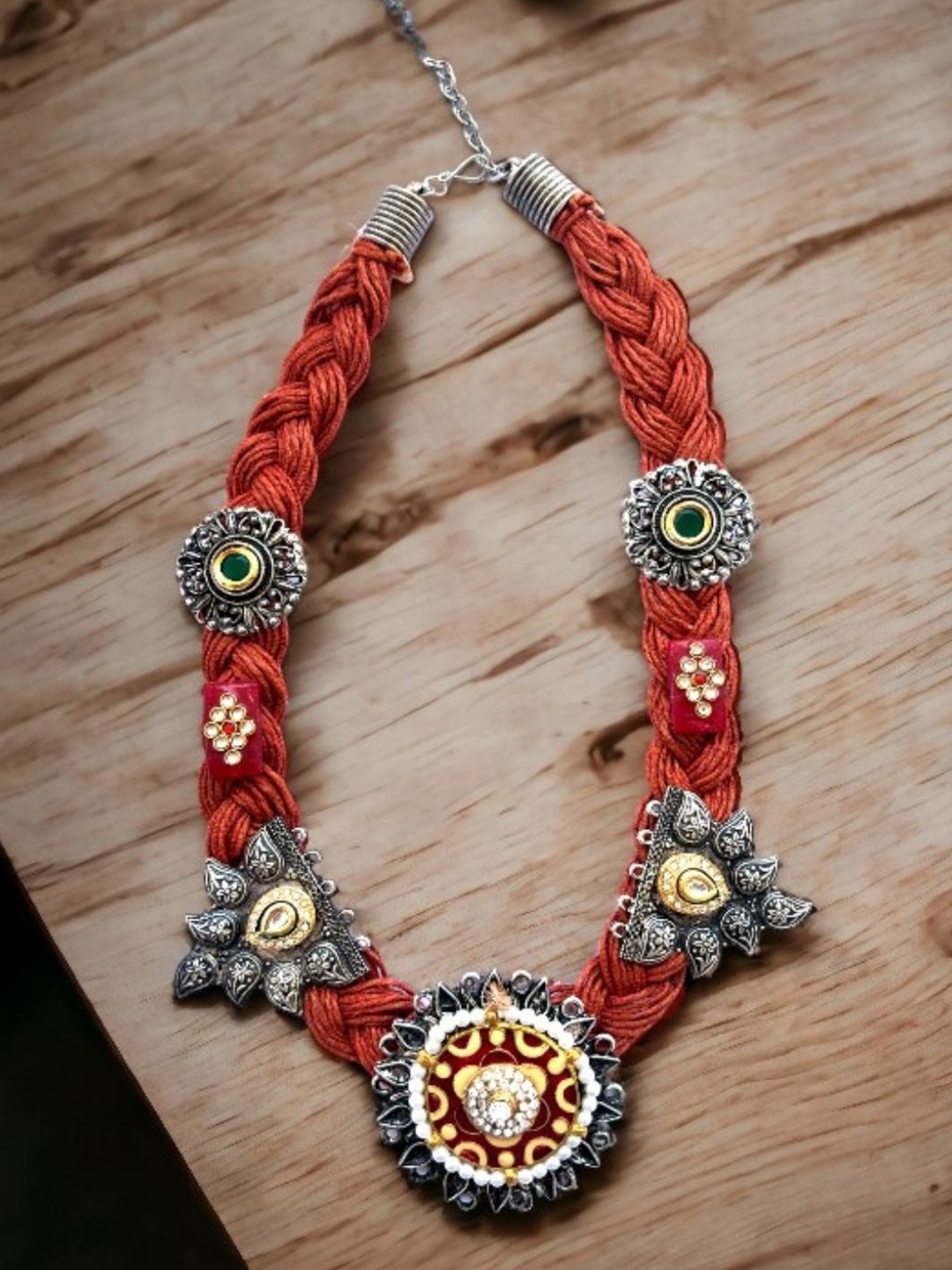 

VIVAZS Silver-Plated Kundan Studded Crochet Necklace
