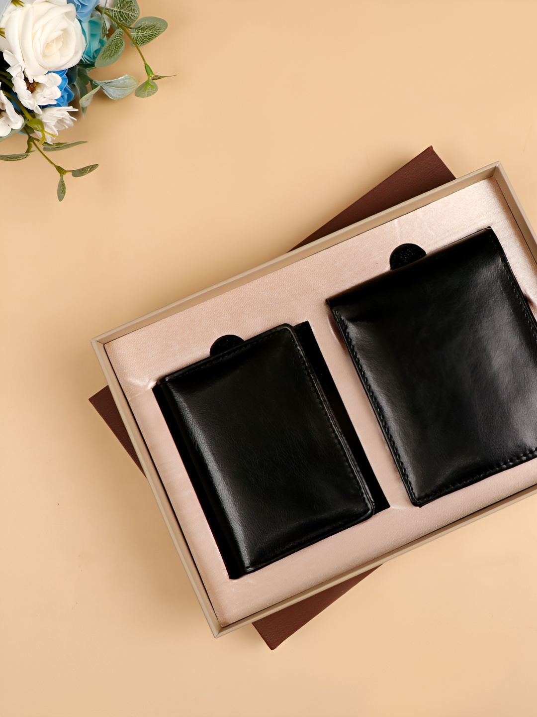 

Archies Black Leather Wallet & Card Keeper Gift Set, Brown