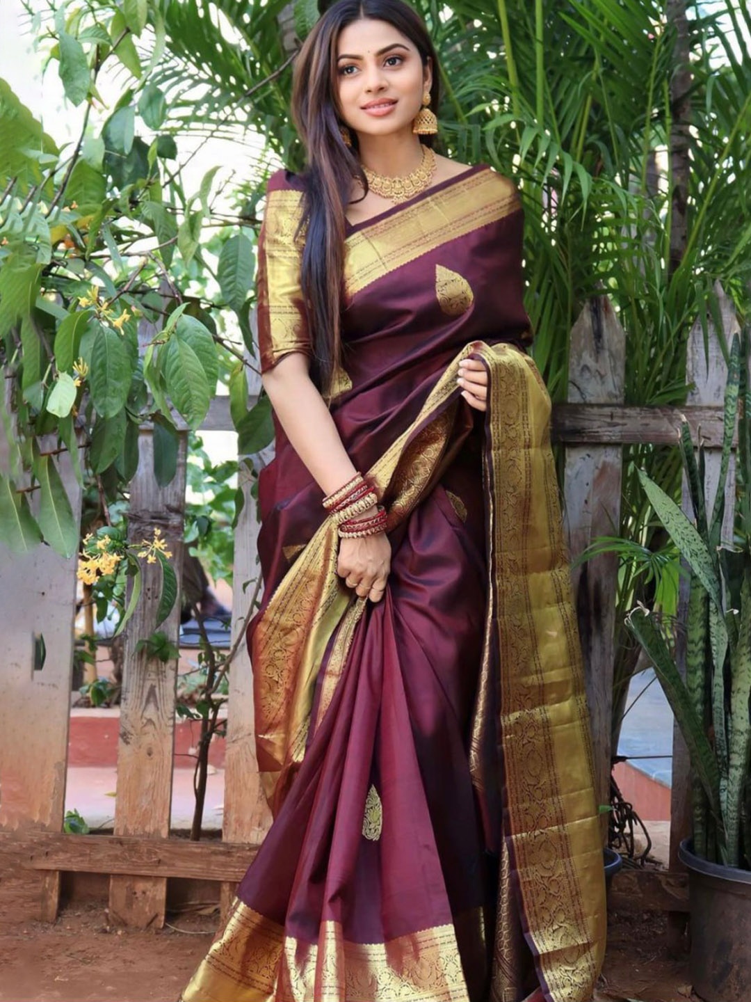 

Visit Wear Ethnic Motifs Woven Design Pure Silk Banarasi Saree, Purple