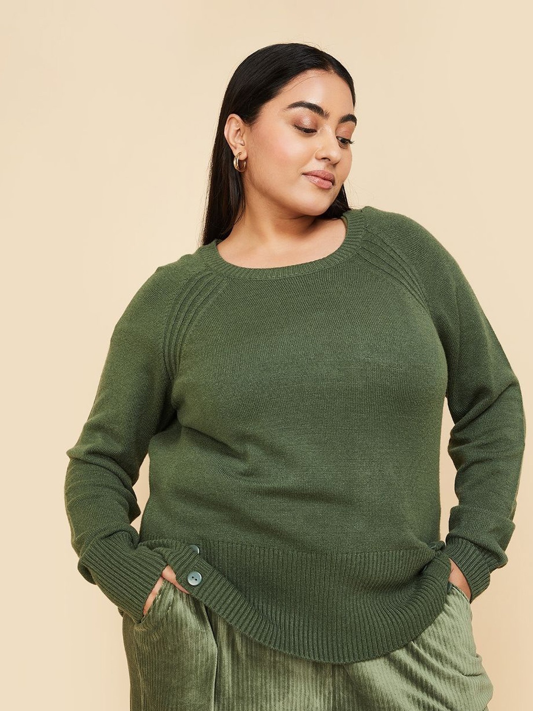 

max Women Plus Size Round Neck Pullover, Olive
