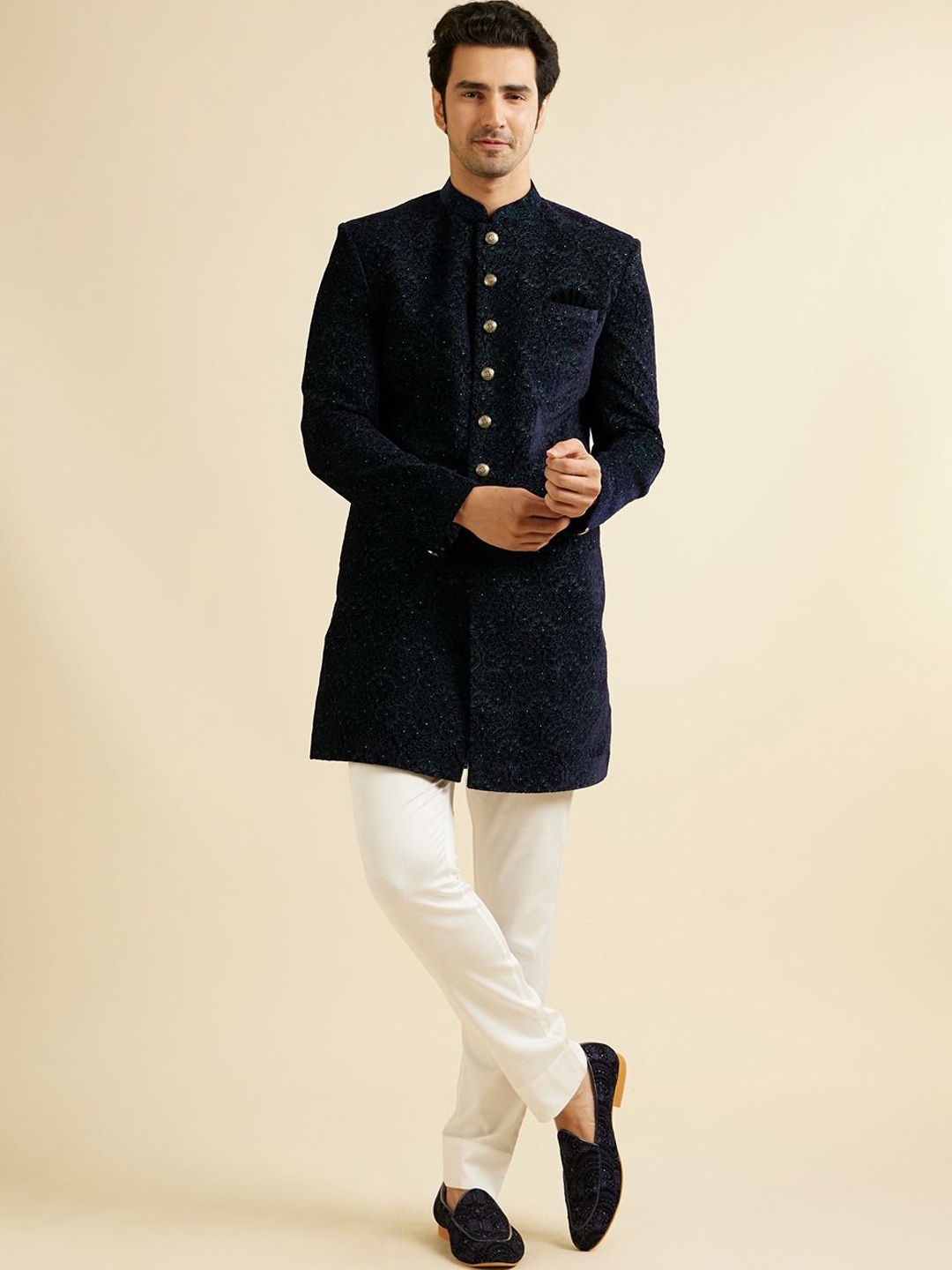 

Manyavar Men Embroidered Long Sleeve Sherwani Set, Green