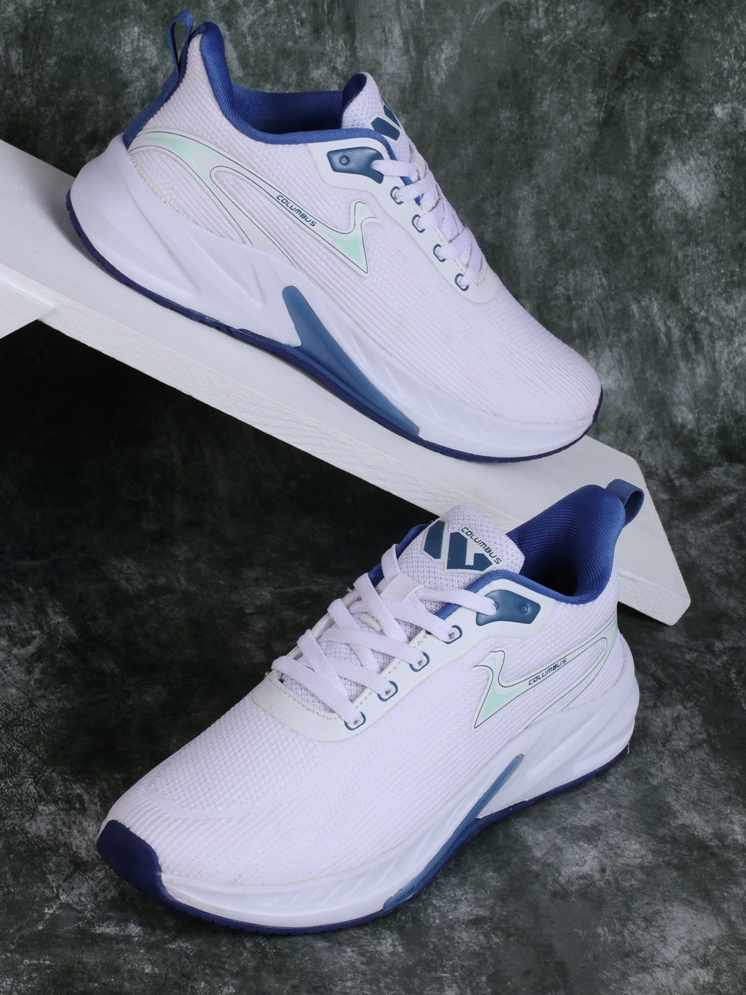 

Columbus Men Mesh Running Non-Marking Shoes, White