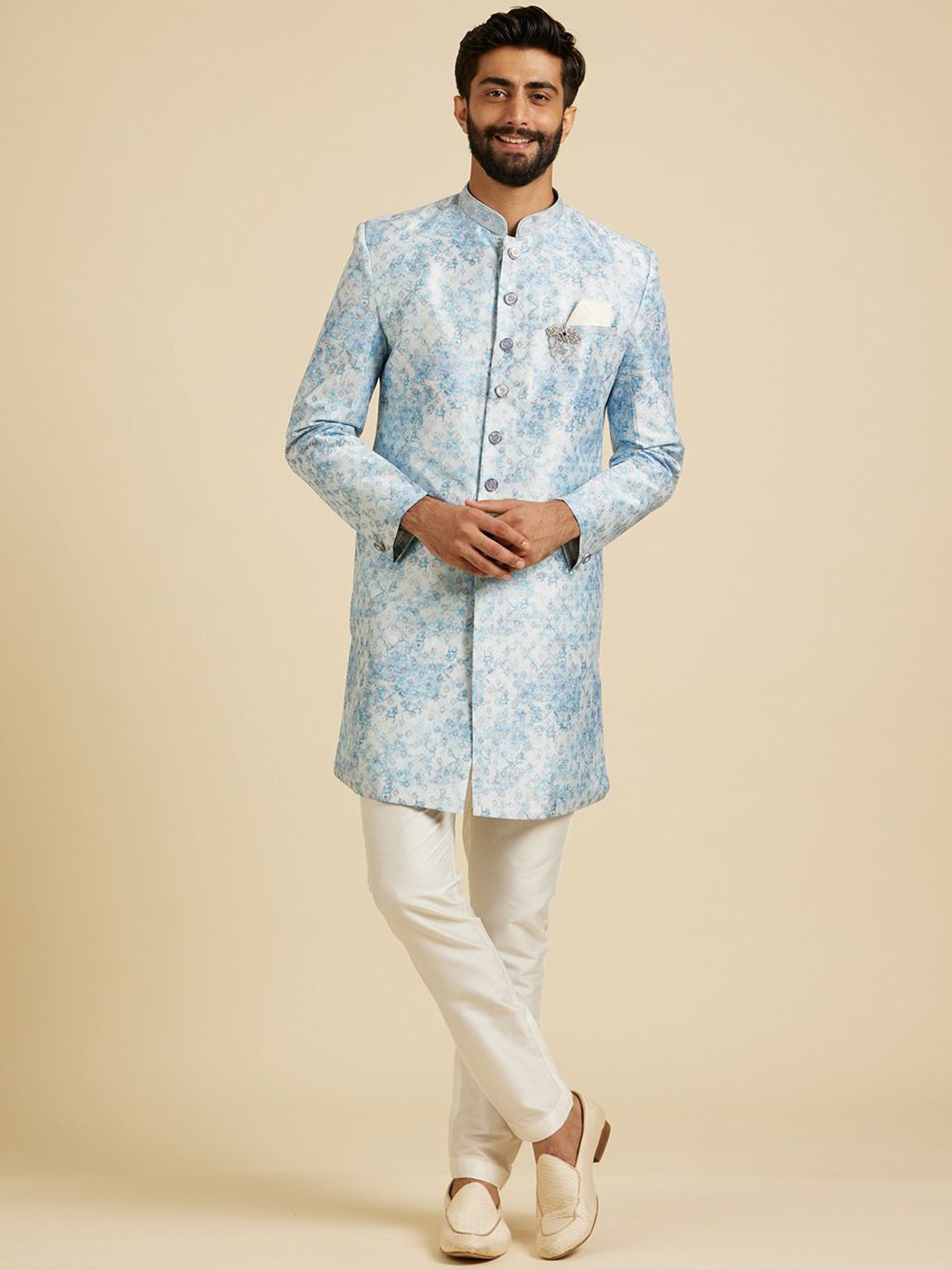 

Manyavar Floral Printed Mandarin Collar Straight Kurta With Trousers, Blue