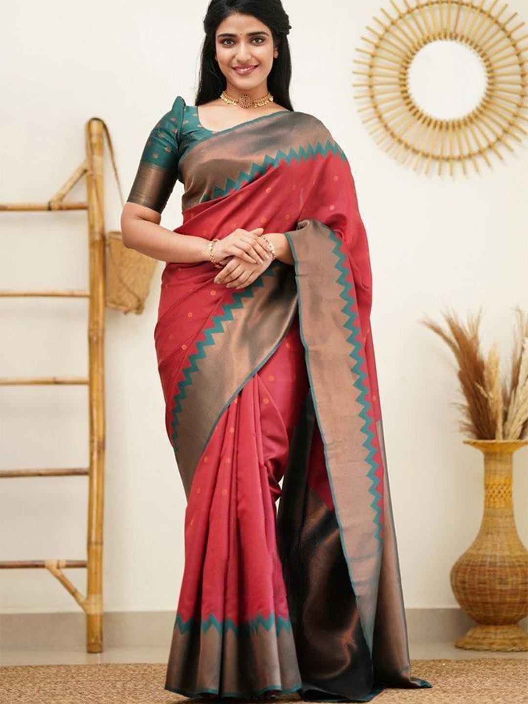 

Wuxi Woven Design Zari Pure Silk Banarasi Saree, Red