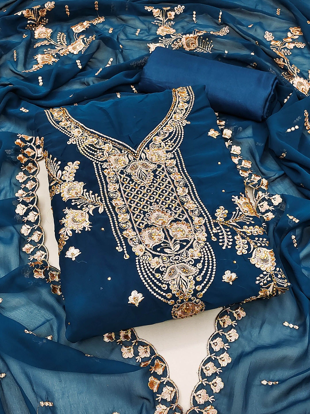

Maroosh Floral Embellished Unstitched Dress Material, Blue